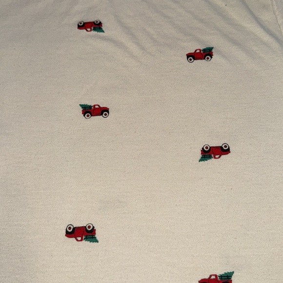 CAT & JACK KID BOY SHORT SLEEVE CHRISTMAS RED TRUCK WITH CHRISTMAS TREE SHIRT - Picture 2 of 3